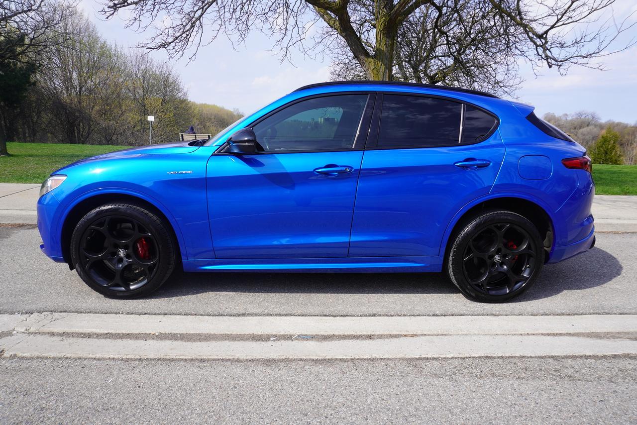 2022 Alfa Romeo Stelvio VELOCE / 1 OWNER / NO ACCIDENTS / IMMACULATE SHAPE Photo