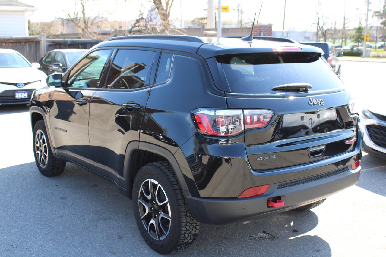 2024 Jeep Compass Trailhawk Photo