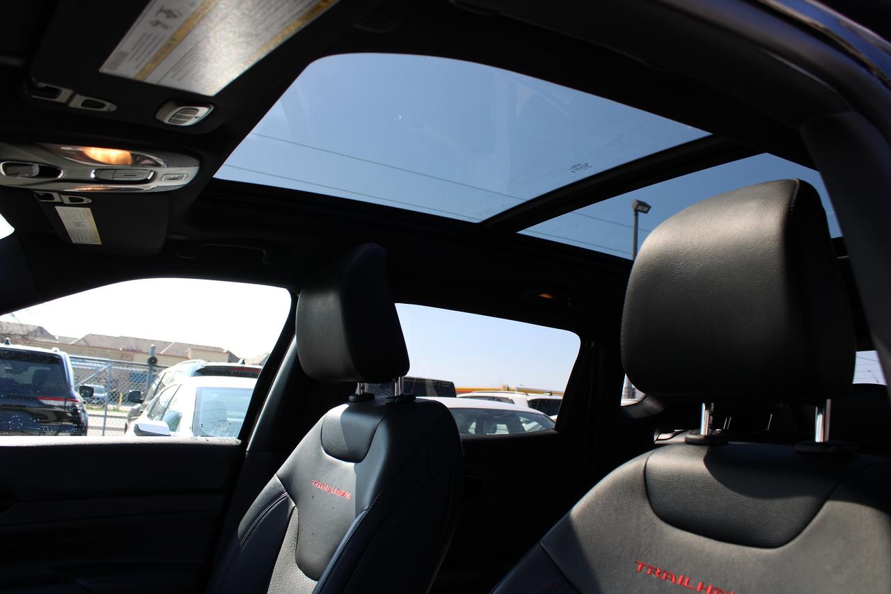 2024 Jeep Compass Trailhawk Photo