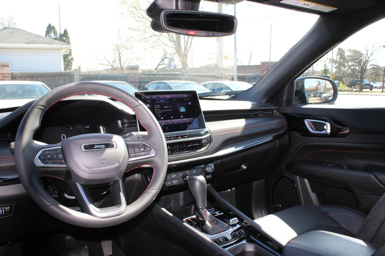 2024 Jeep Compass Trailhawk Photo