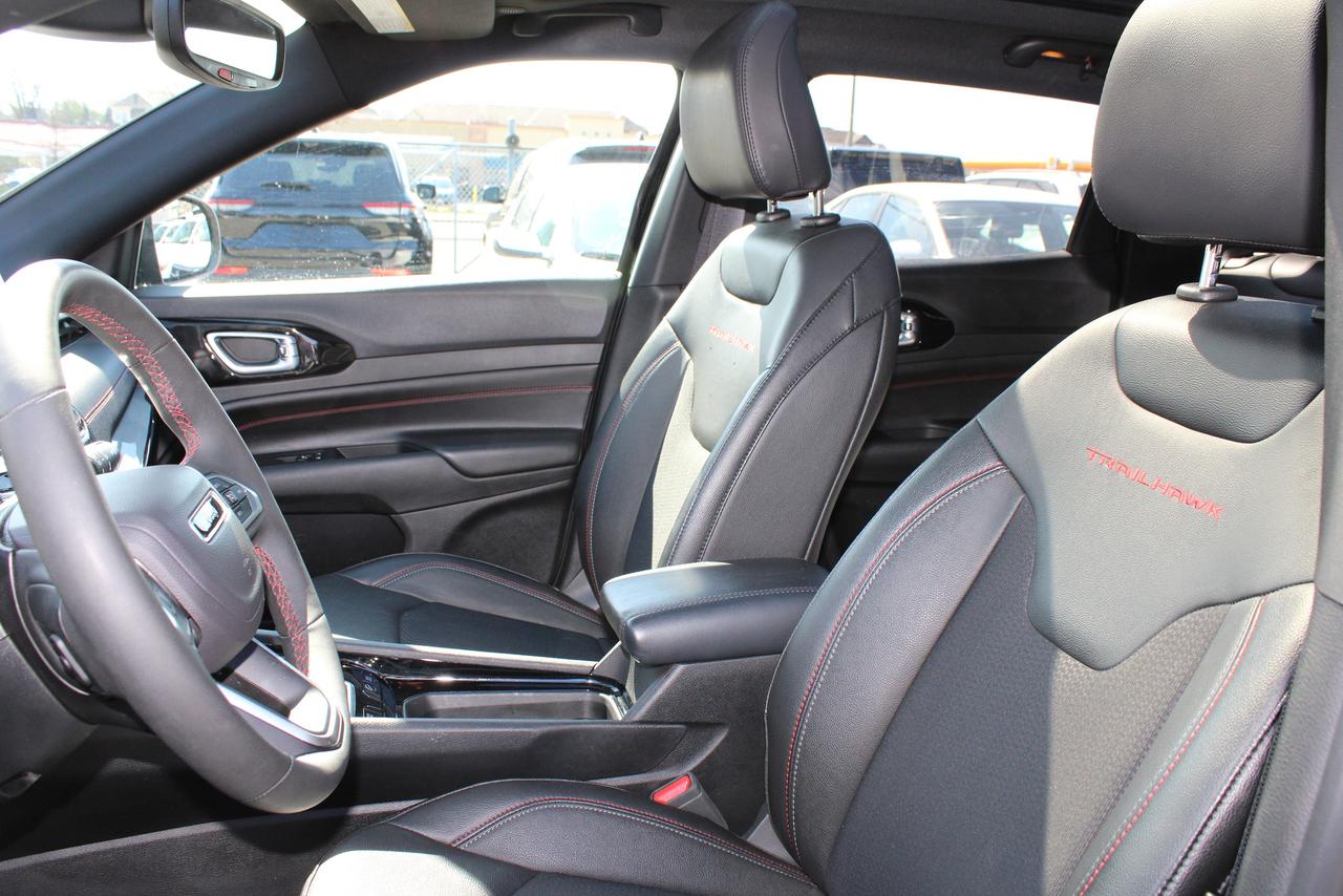 2024 Jeep Compass Trailhawk Photo