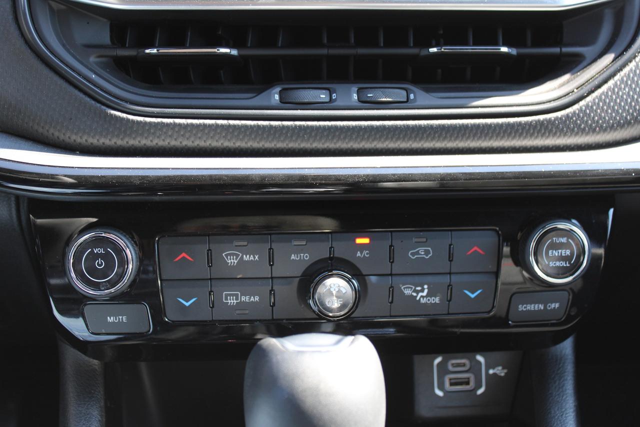 2024 Jeep Compass Trailhawk Photo