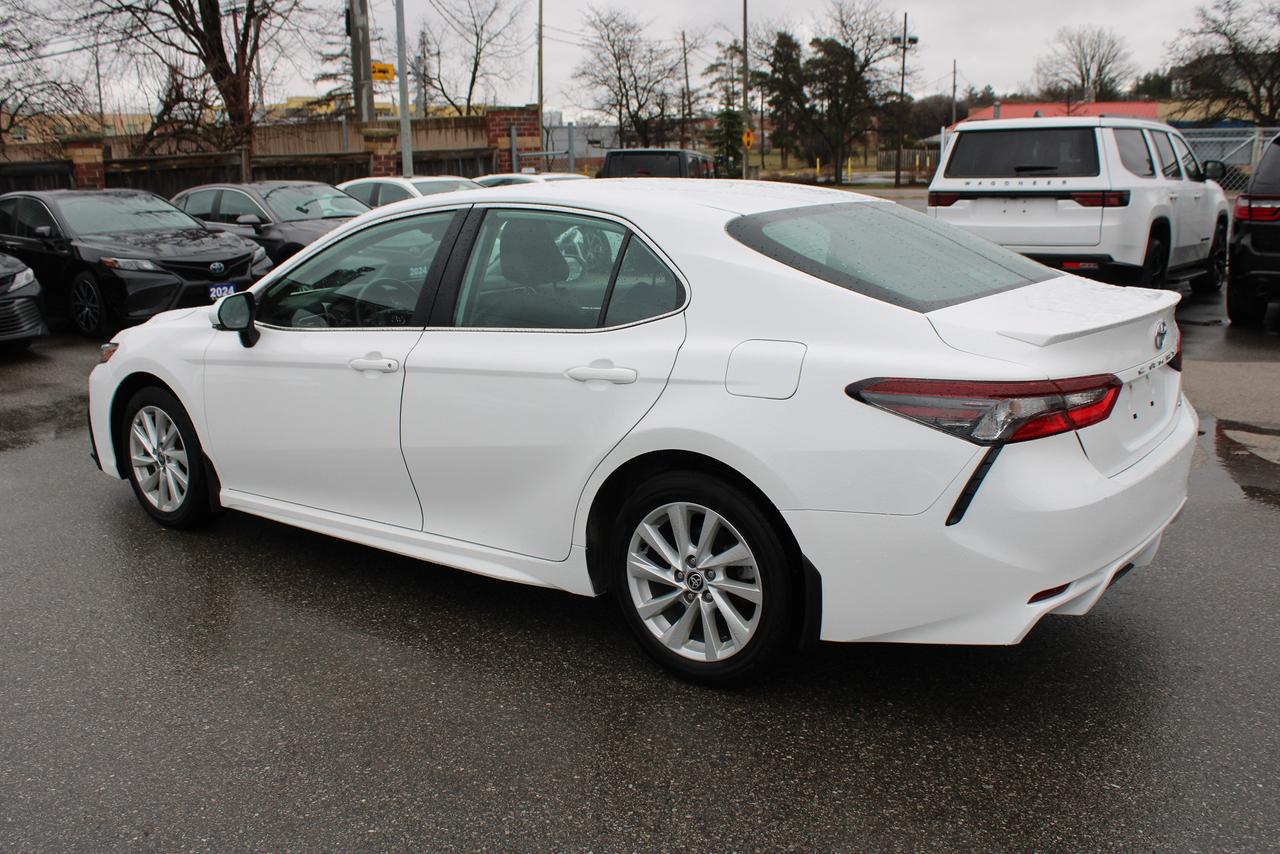 2024 Toyota Camry SE Auto Photo2