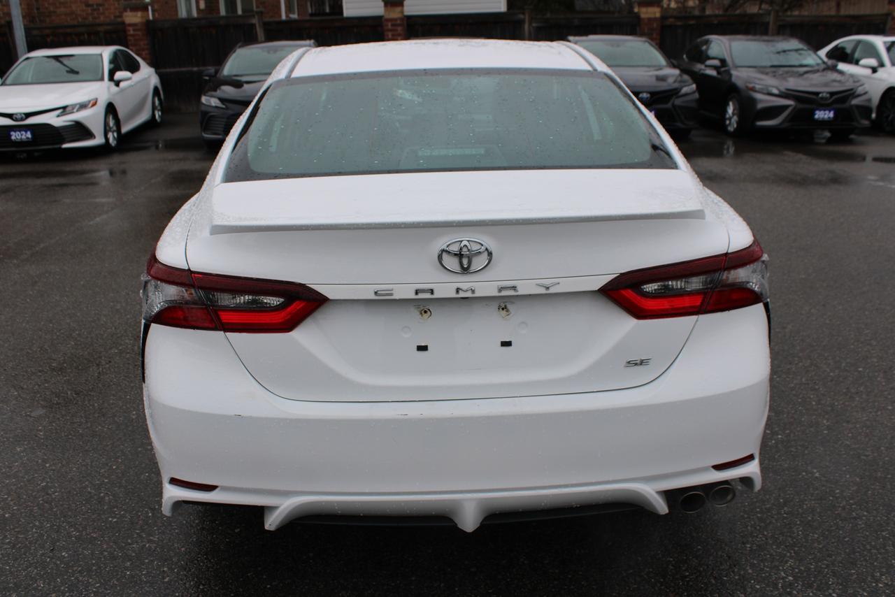 2024 Toyota Camry SE Auto Photo