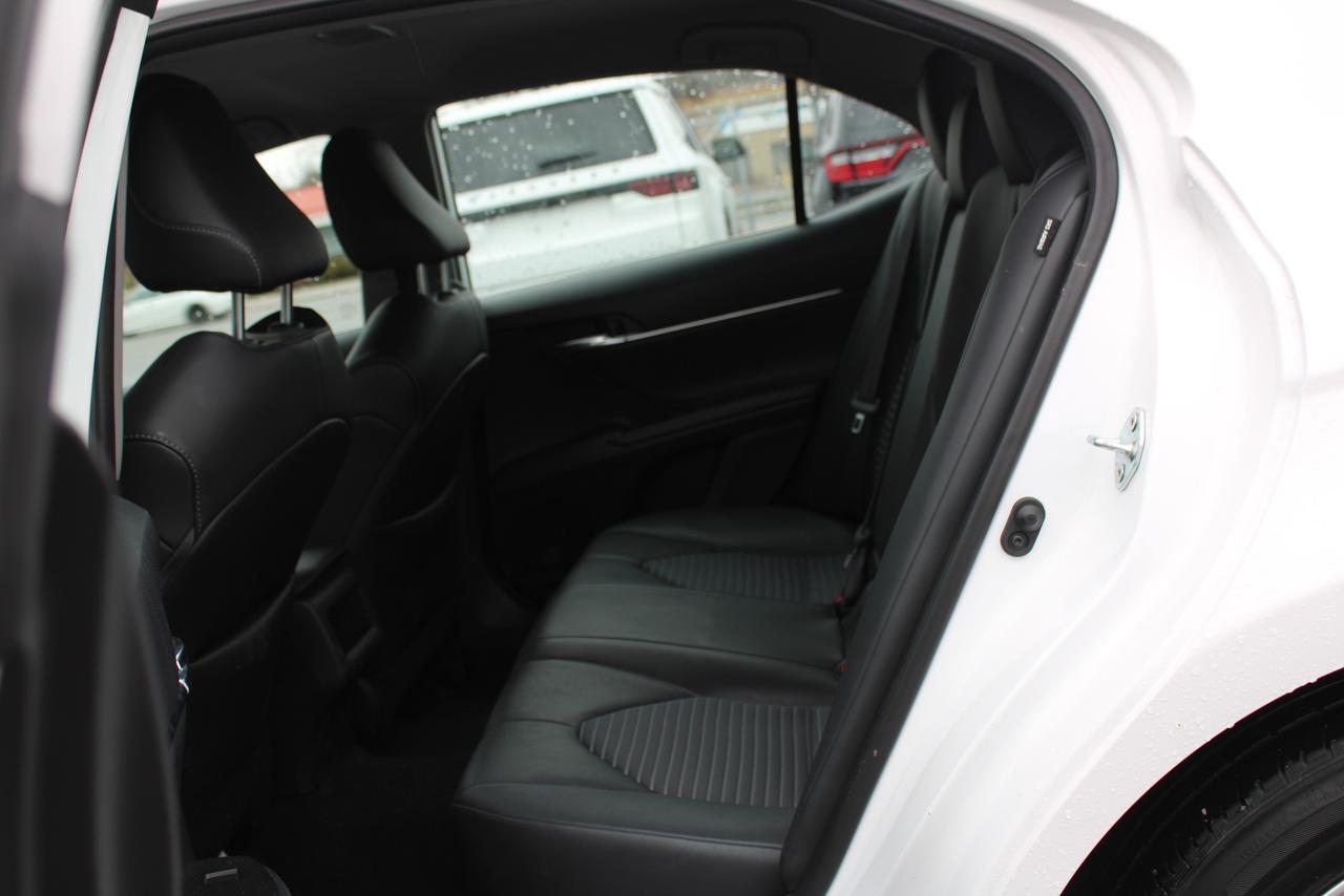 2024 Toyota Camry SE Auto Photo