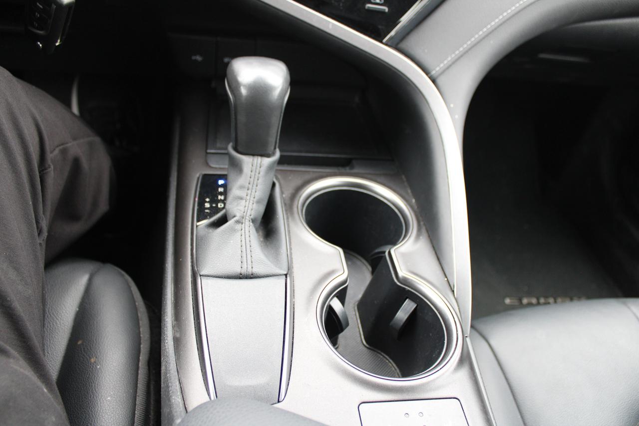 2024 Toyota Camry SE Auto Photo