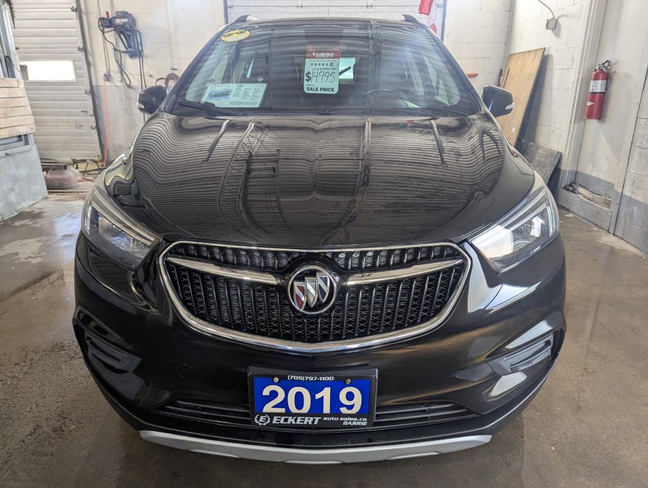 2019 Buick Encore Preferred WITH PARTIAL LEATHER SEATS!! Photo2