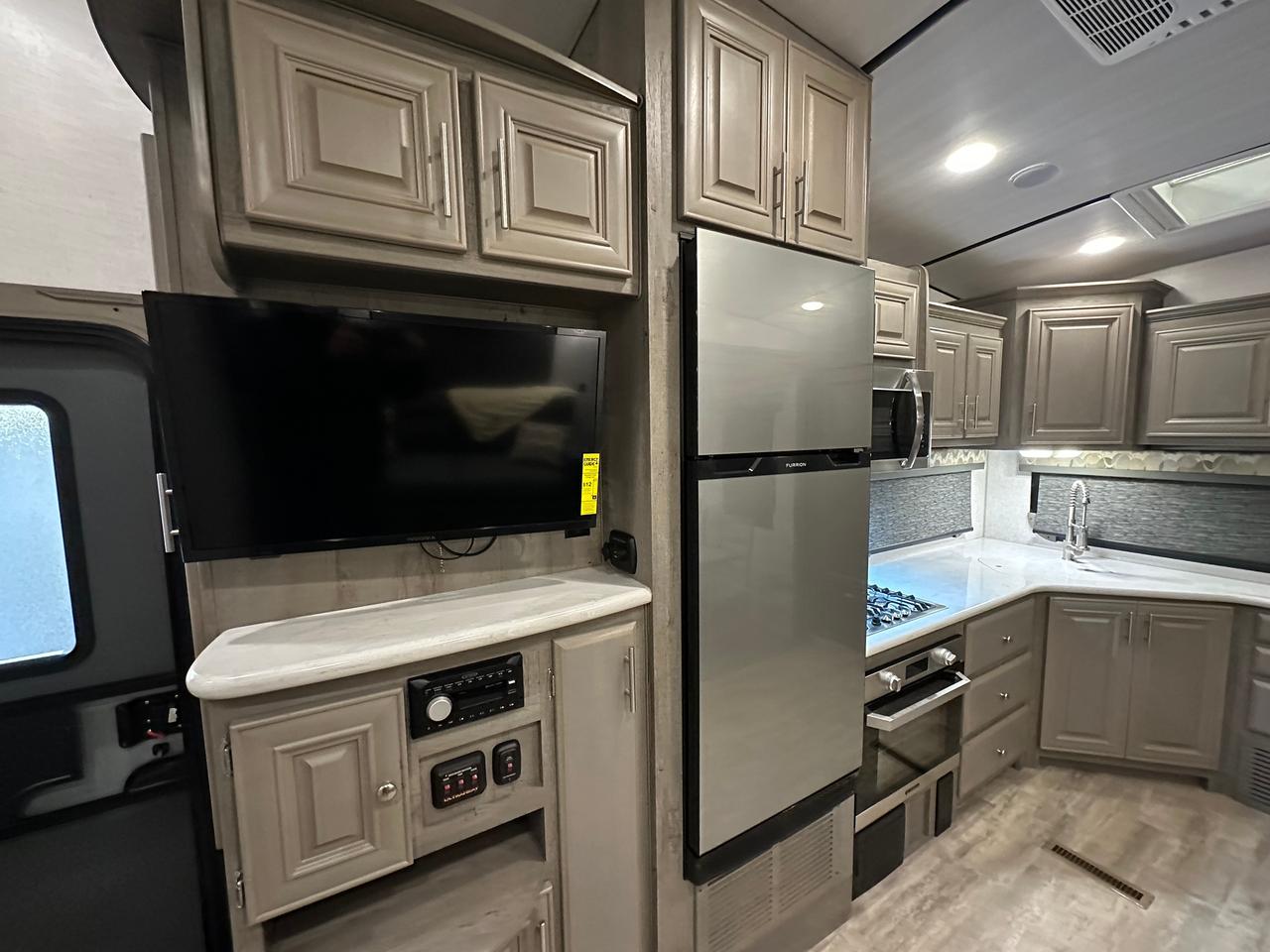 2025 Arctic Fox Grande Ronde 27-5L 