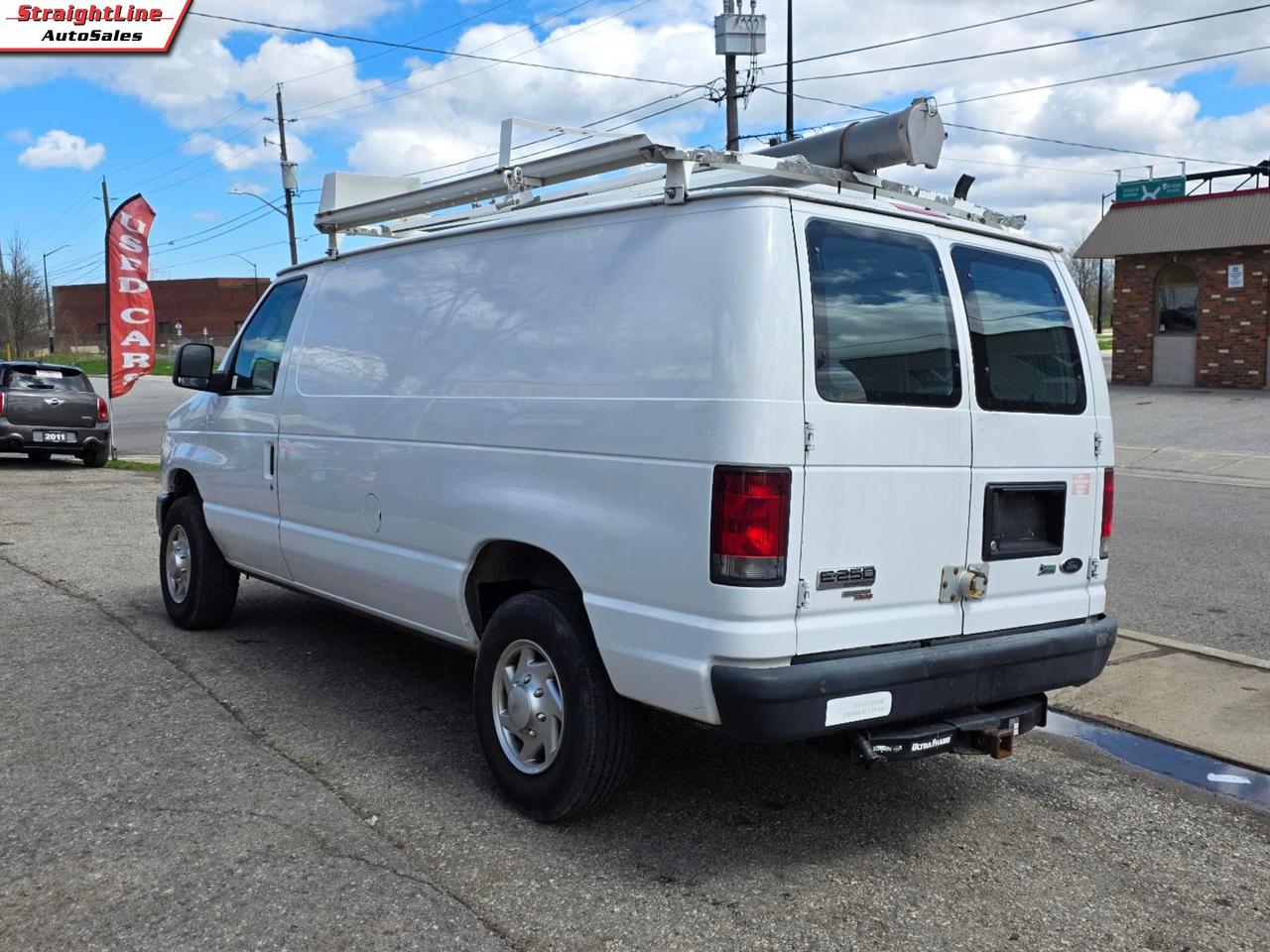 2014 Ford E250 Commercial Photo