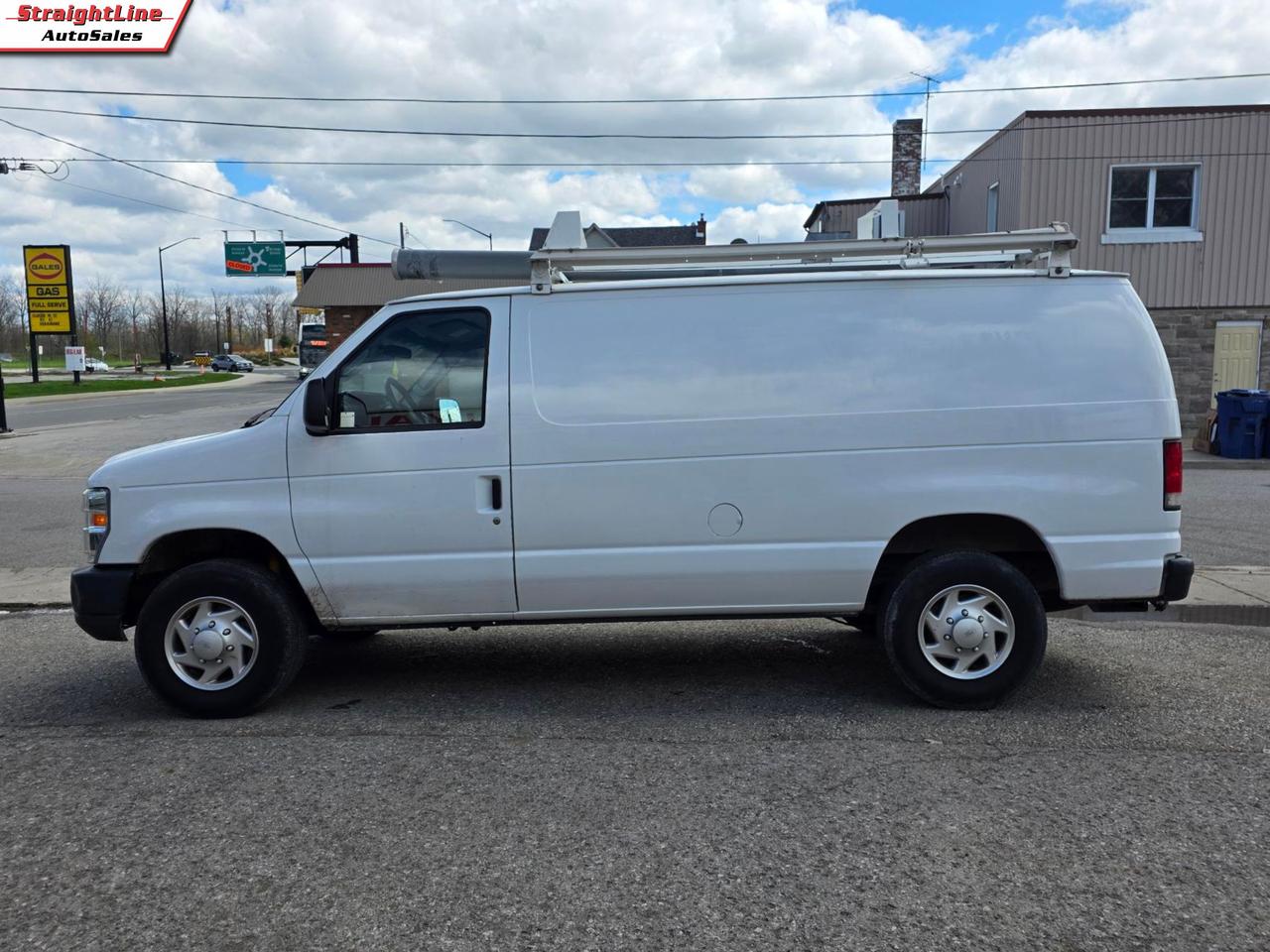 2014 Ford E250 Commercial Photo
