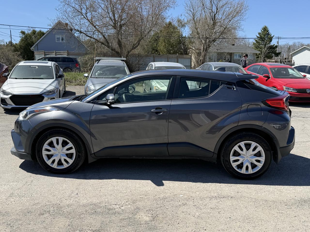 2019 Toyota C-HR C-HR LE FWD Photo