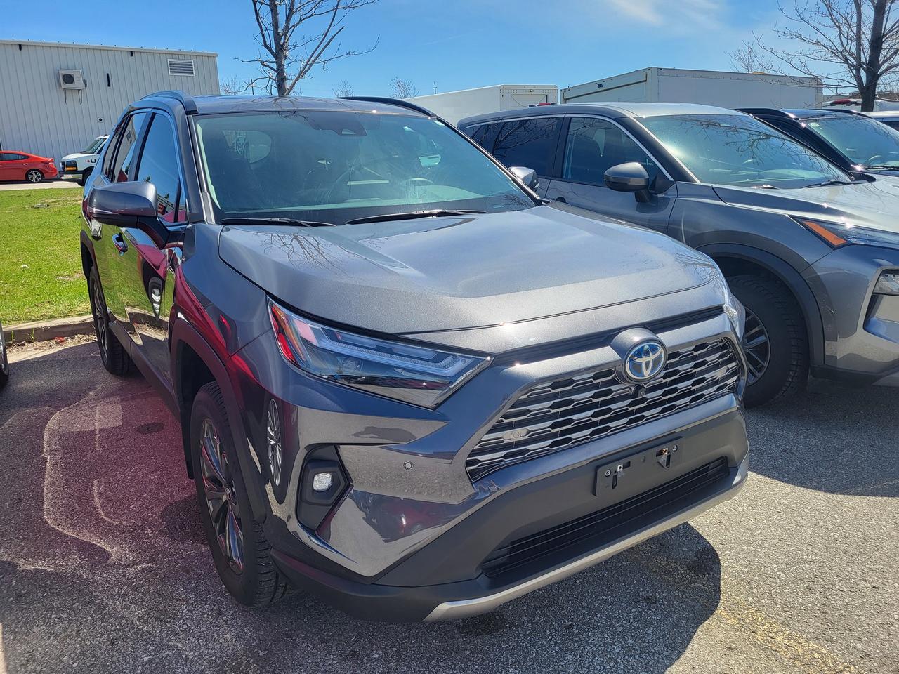 2023 Toyota RAV4 Hybrid Limited Photo2