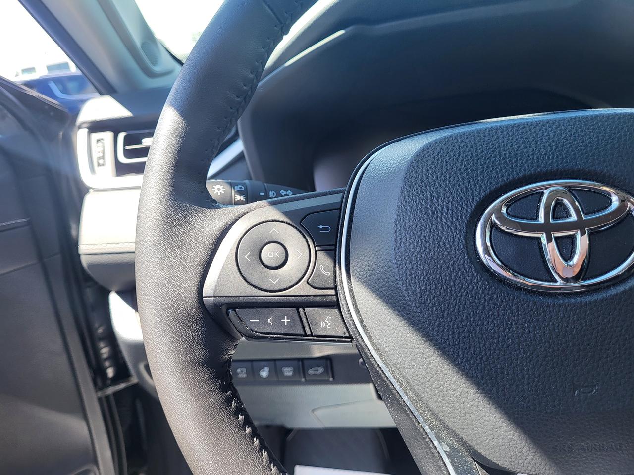 2023 Toyota RAV4 Hybrid Limited Photo