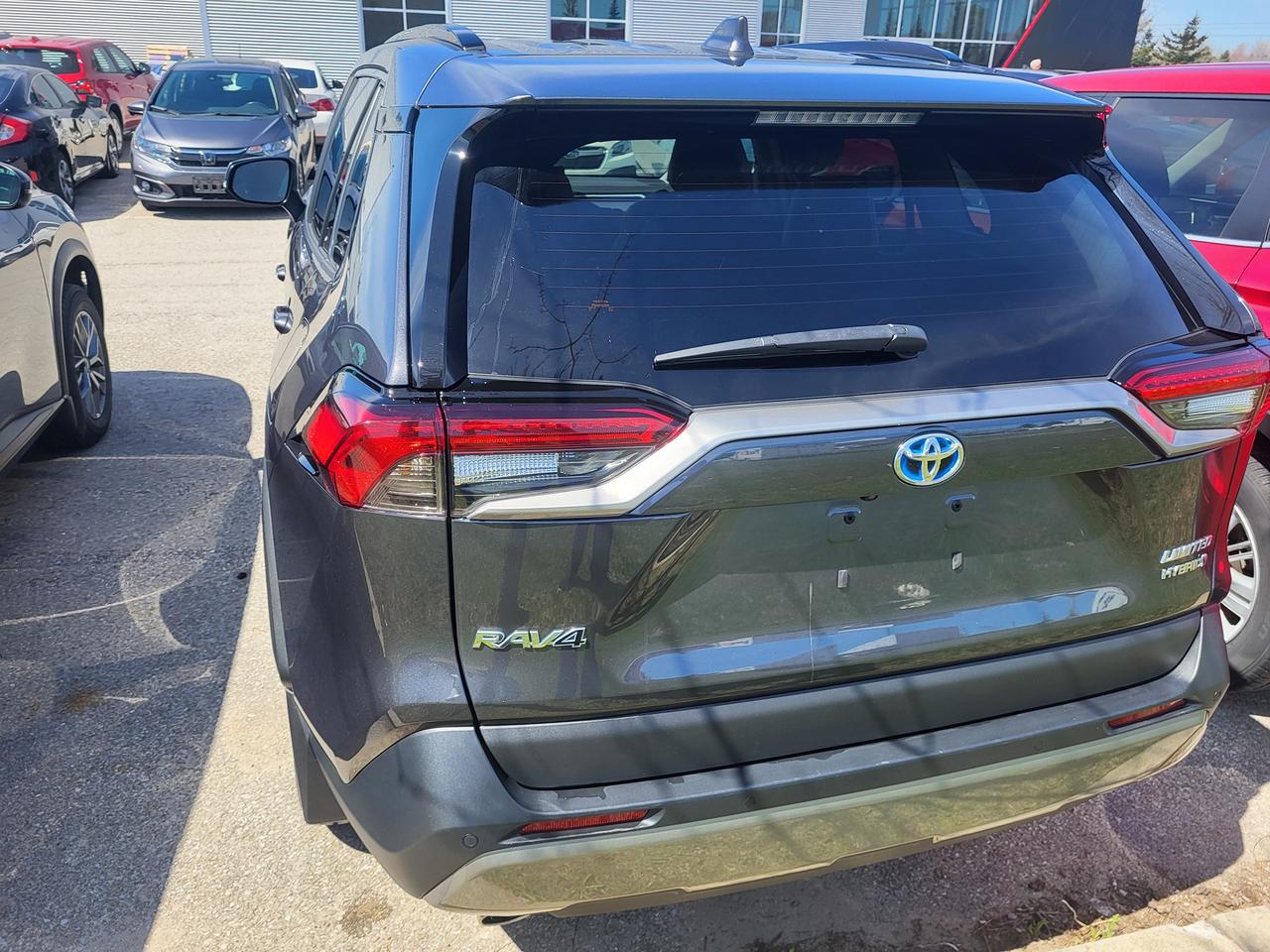 2023 Toyota RAV4 Hybrid Limited Photo