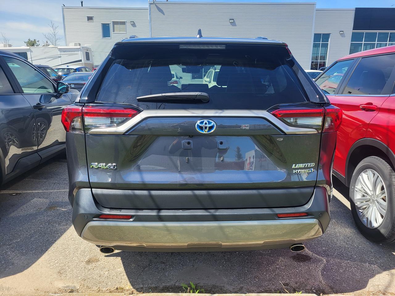 2023 Toyota RAV4 Hybrid Limited Photo