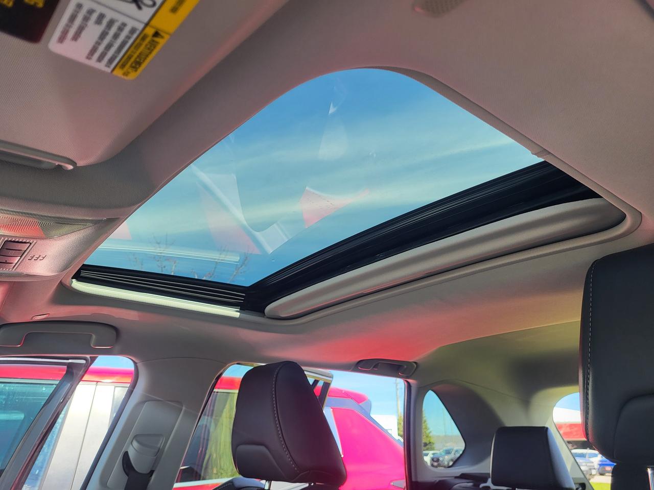 2023 Toyota RAV4 Hybrid Limited Photo