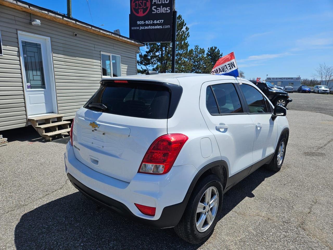 2019 Chevrolet Trax AWD 4dr LS Photo