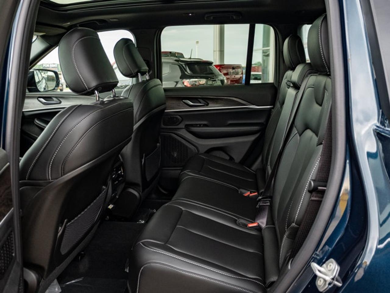 2026 Jeep Grand Cherokee Limited Photo
