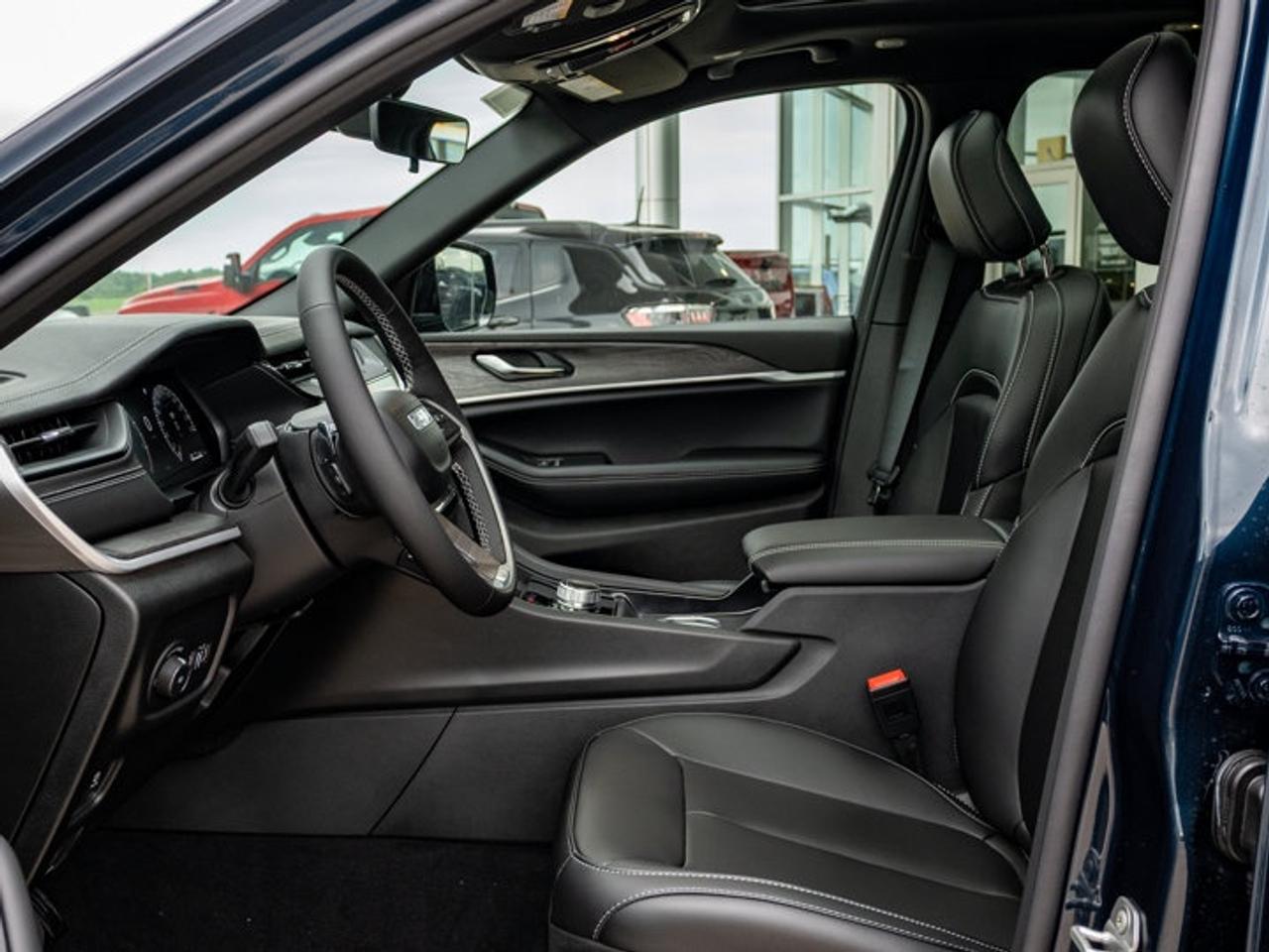 2026 Jeep Grand Cherokee Limited Photo