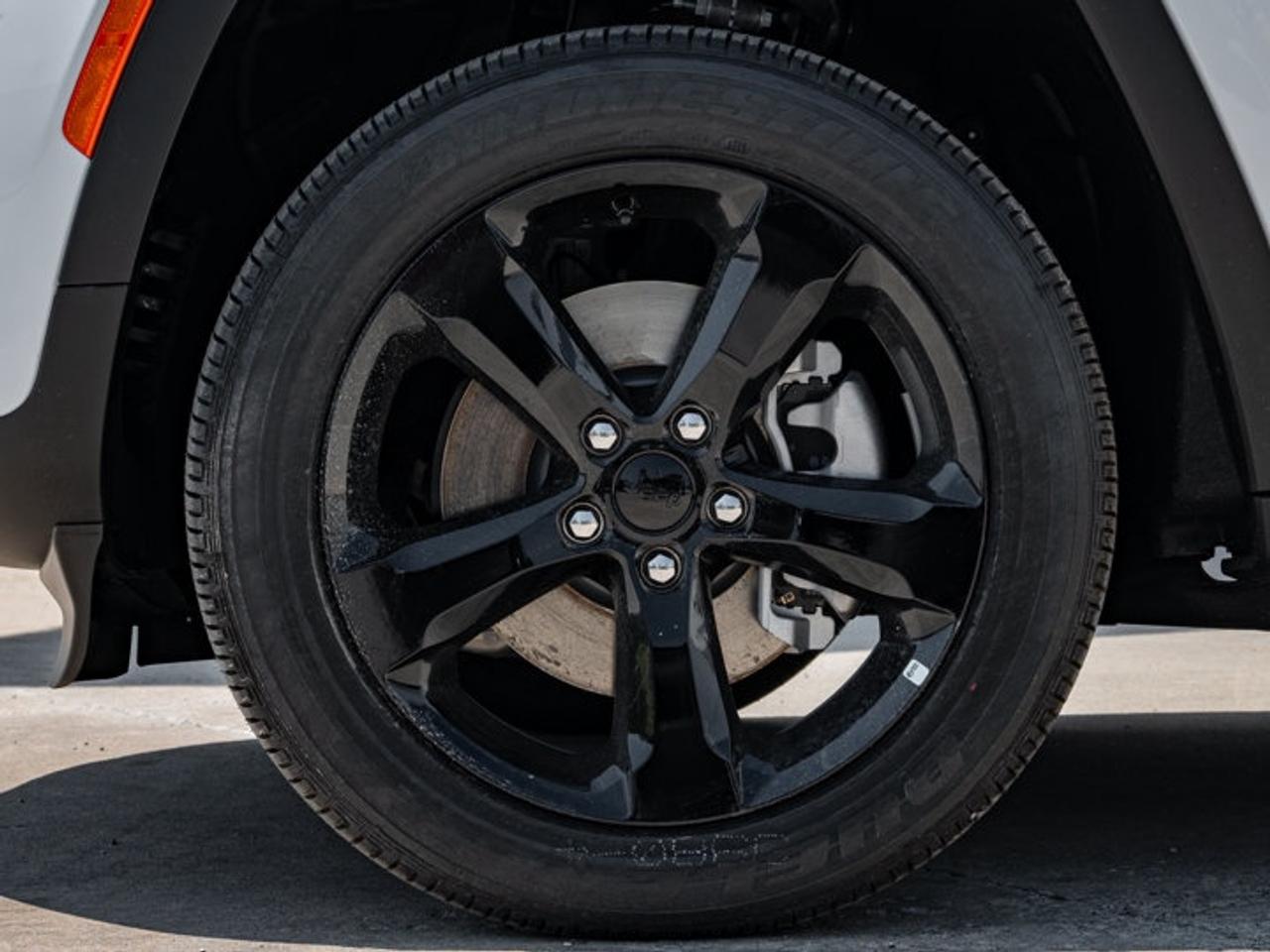 2026 Jeep Grand Cherokee L ALTITUDE Photo