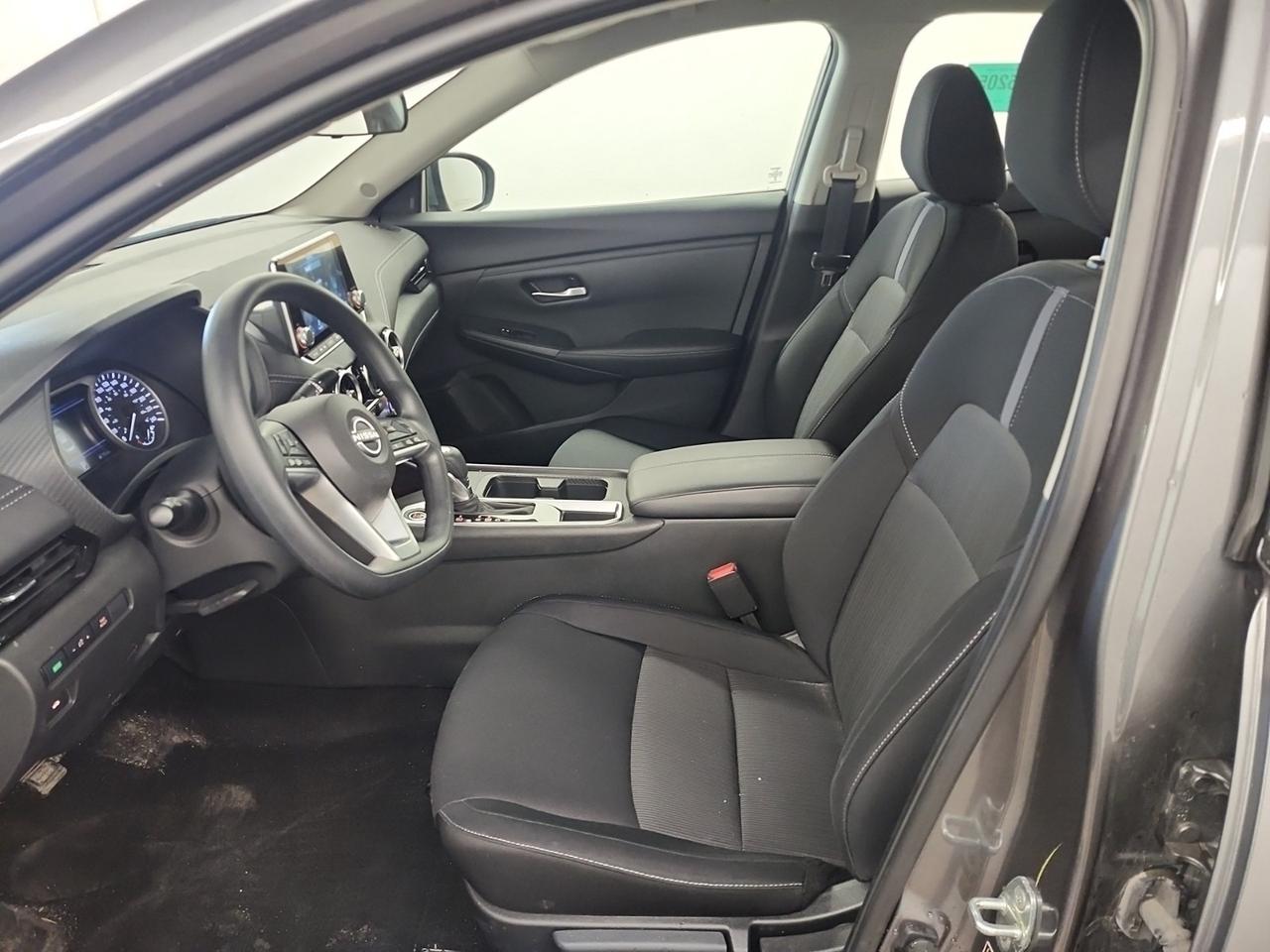 2024 Nissan Versa SV Photo2