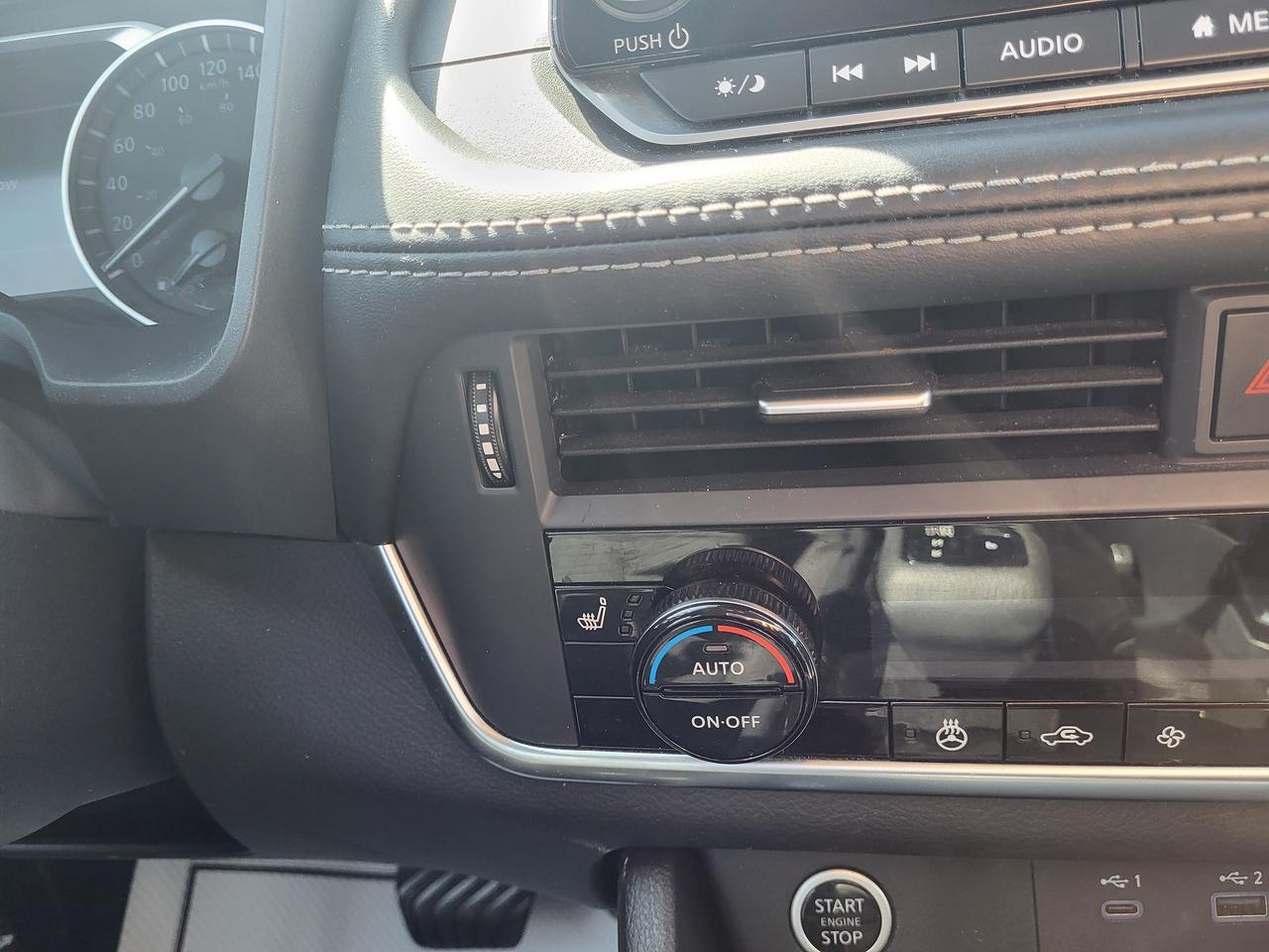 2023 Nissan Rogue S Photo