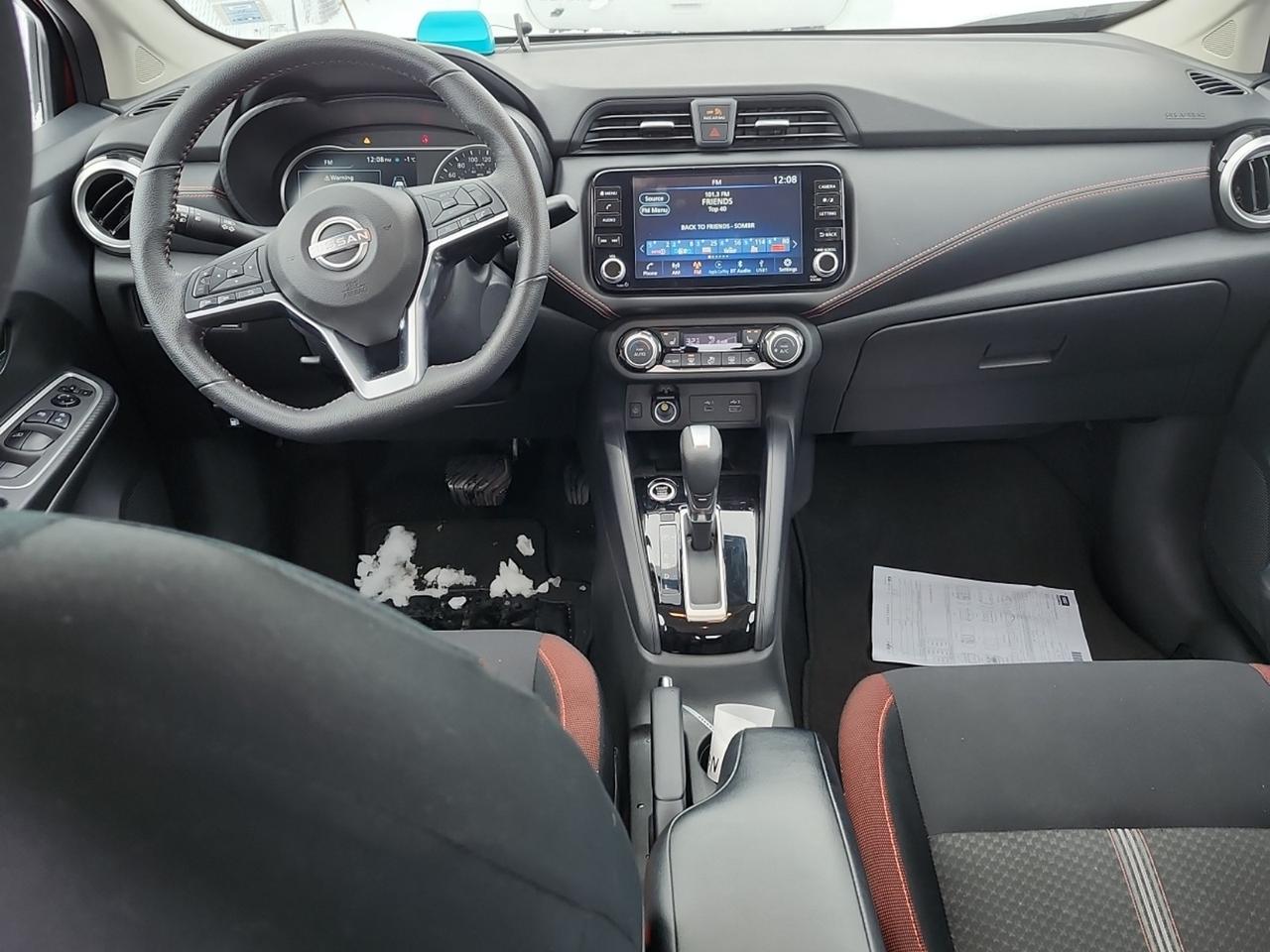 2024 Nissan Versa SR Photo4