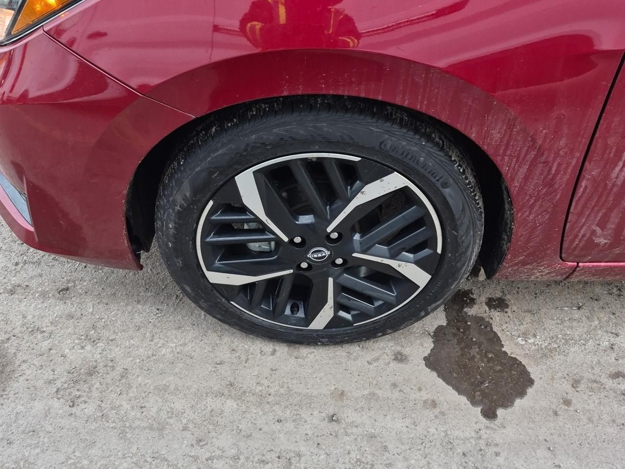 2024 Nissan Versa SR Photo