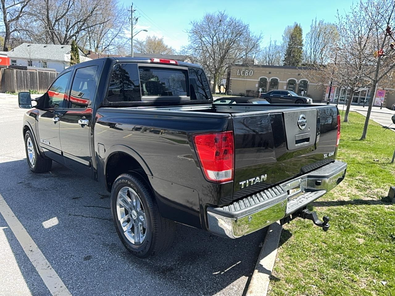 2012 Nissan Titan SL Photo