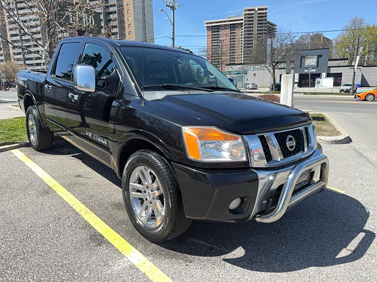 2012 Nissan Titan SL Photo