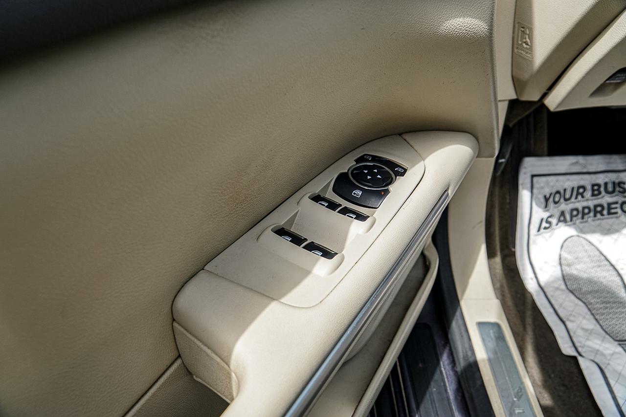 2014 Lincoln MKZ Reserve 3.7 AWD |NAVI|SUNROOF|LEATHER INT| HEATED| Photo