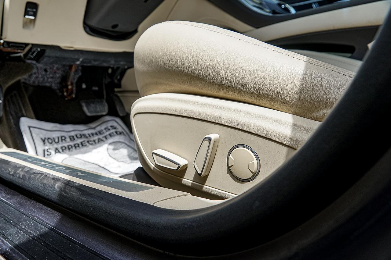 2014 Lincoln MKZ Reserve 3.7 AWD |NAVI|SUNROOF|LEATHER INT| HEATED| Photo