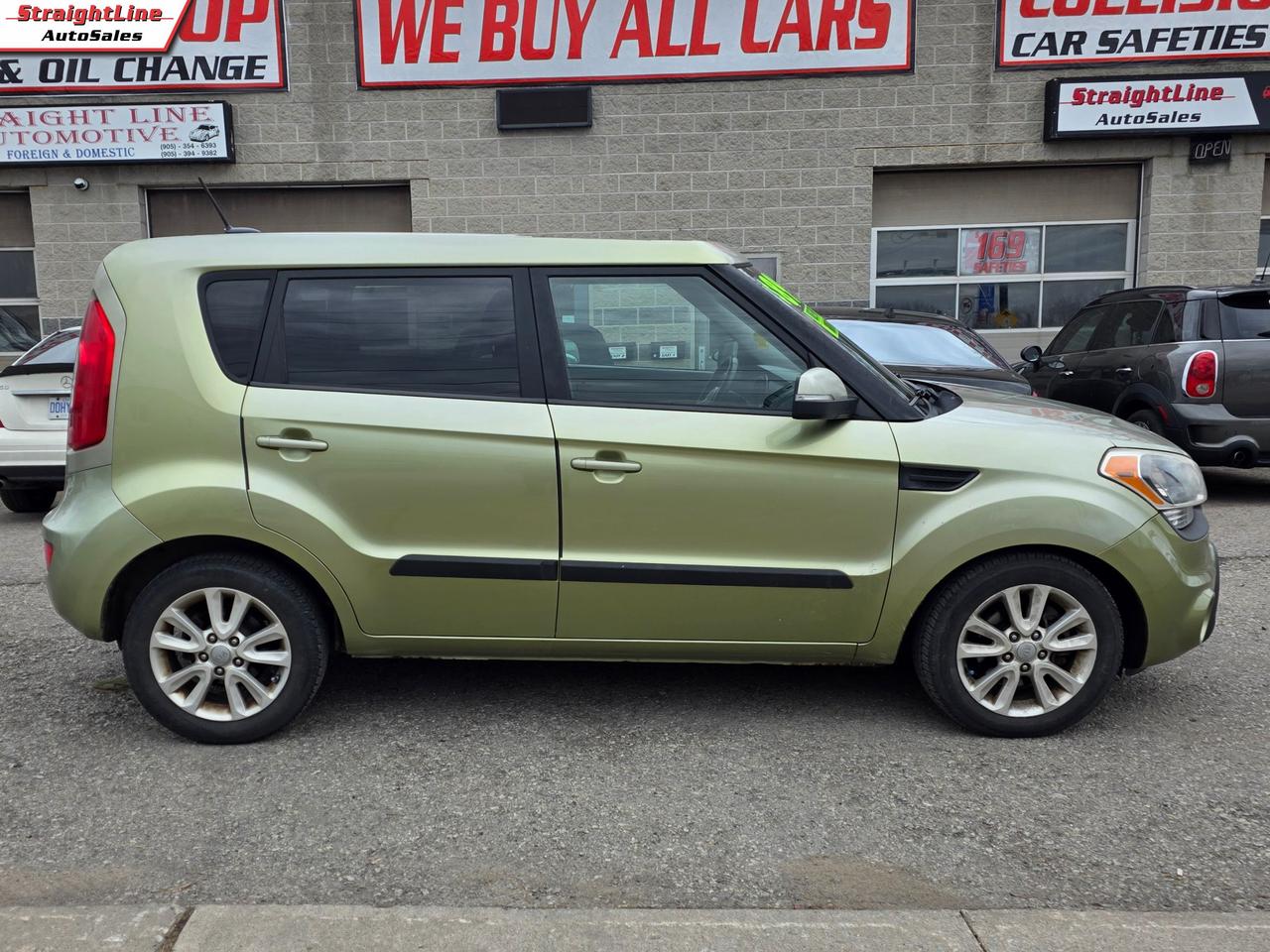2012 Kia Soul + Photo