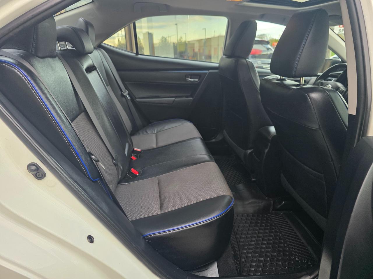 2018 Toyota Corolla SE Sunroof | BSM | TSS | Heated Steering | Heated Seats Photo