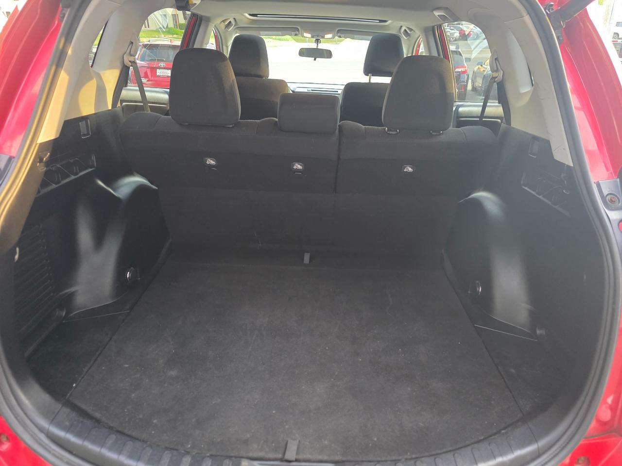 2016 Toyota RAV4 XLE ONE OWNER | ACCIDENT FREE | Sunroof | Backup Camera Photo