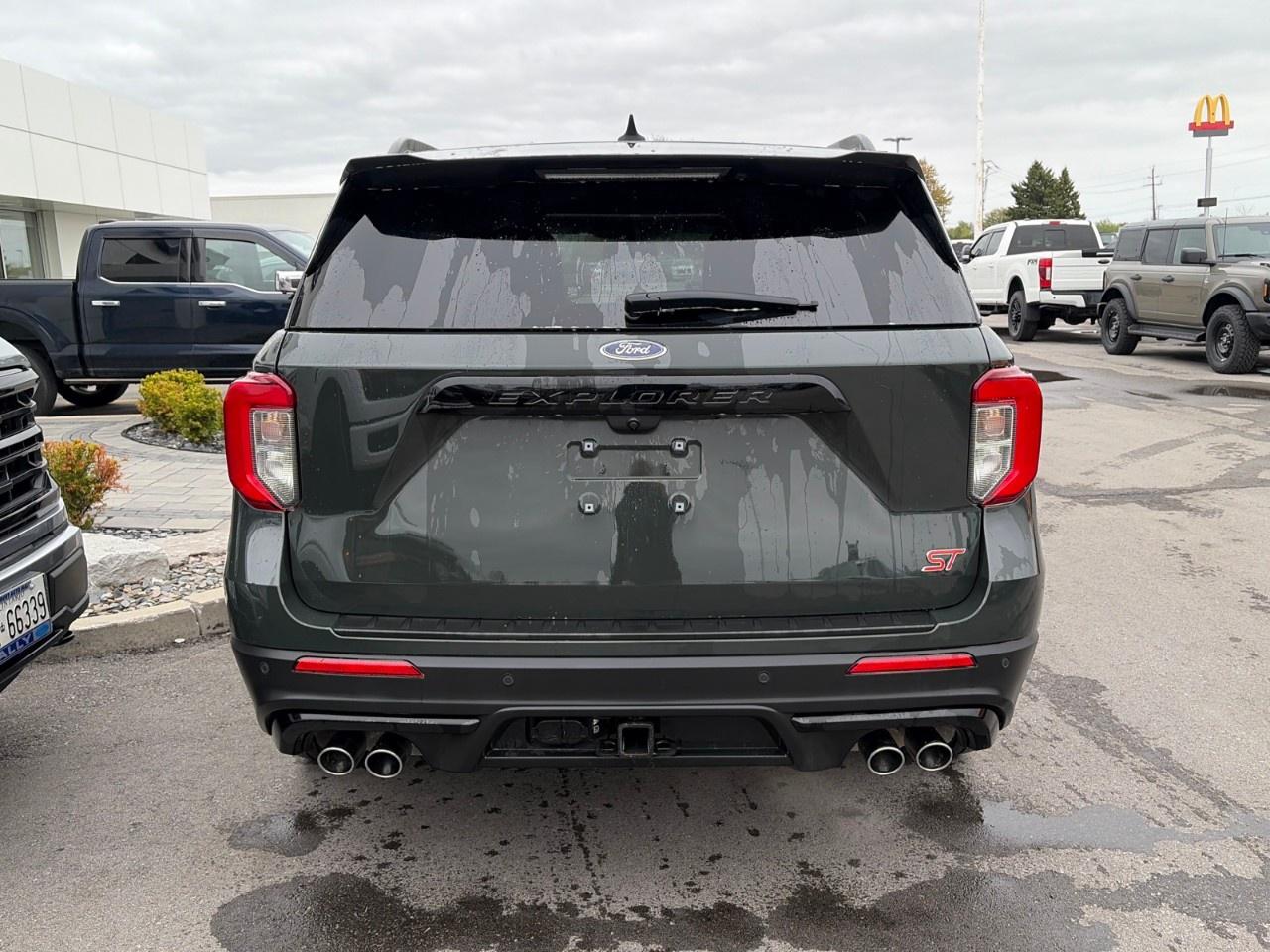 2024 Ford Explorer ST 4WD Photo3