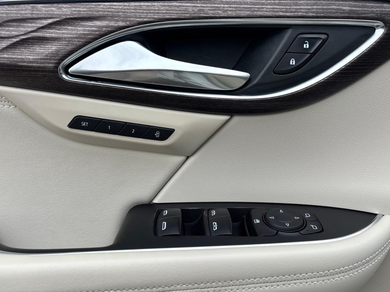 2022 Buick Envision Avenir Photo