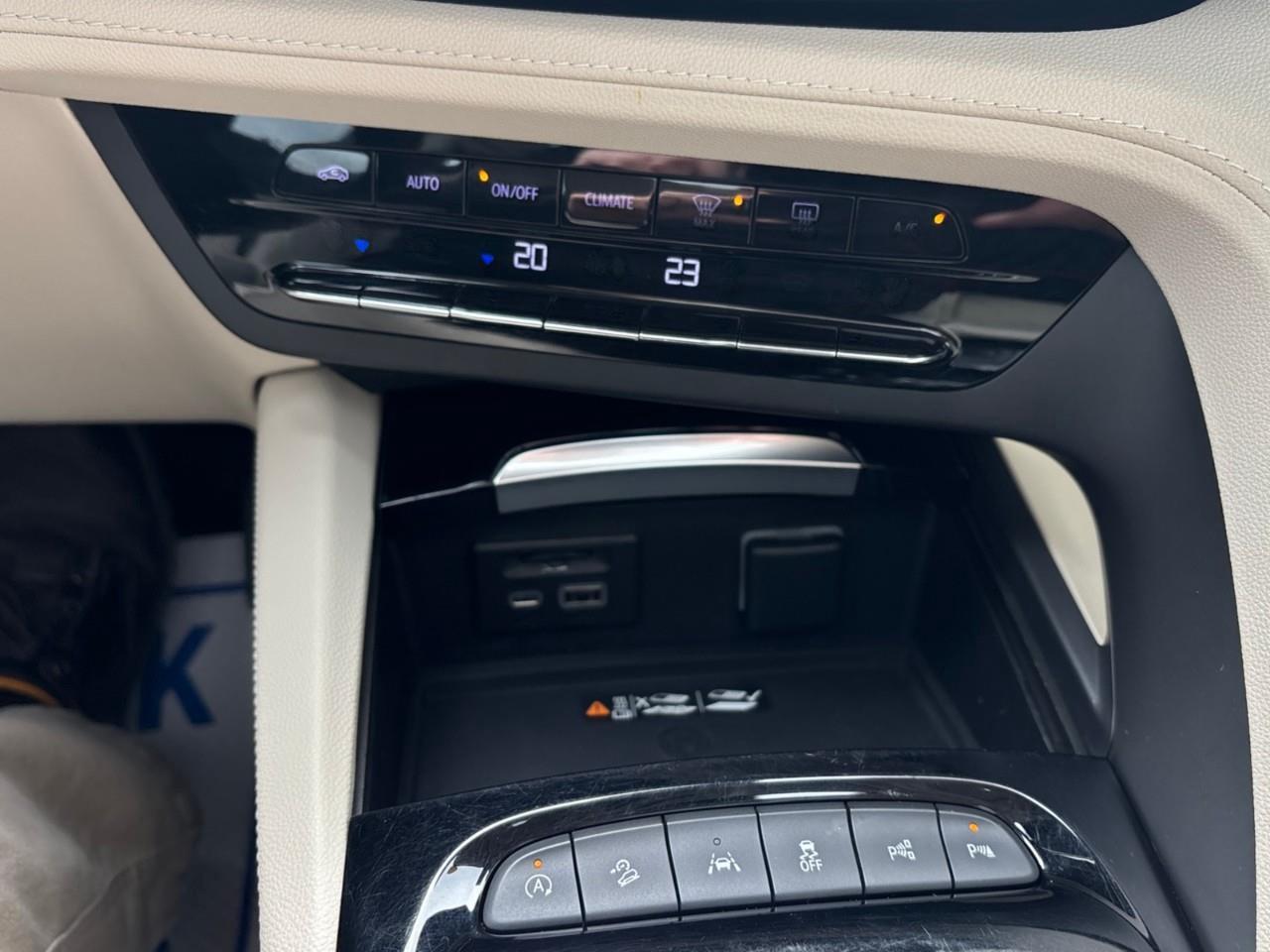 2022 Buick Envision Avenir Photo