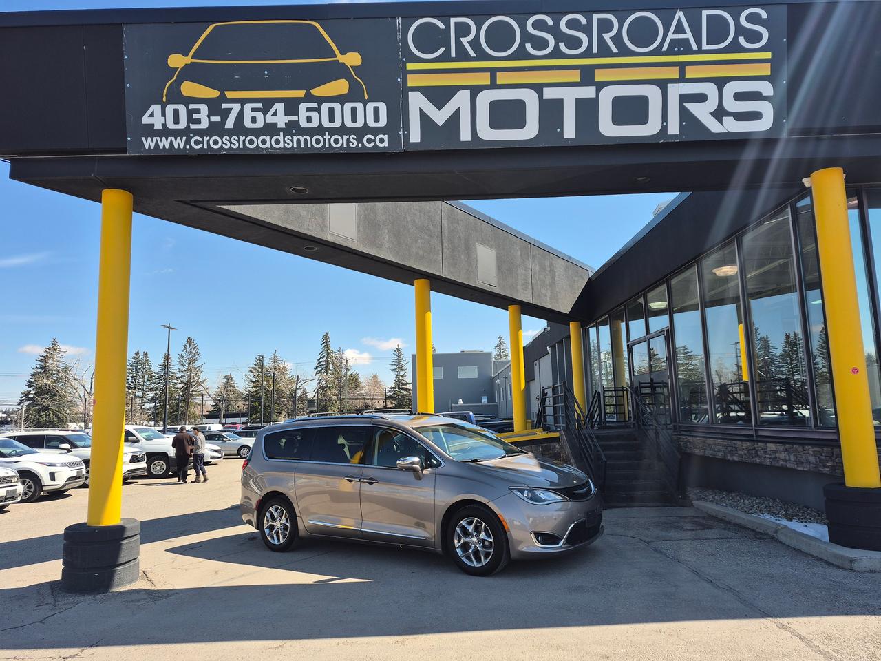 2018 Chrysler Pacifica Limited - Photo #1