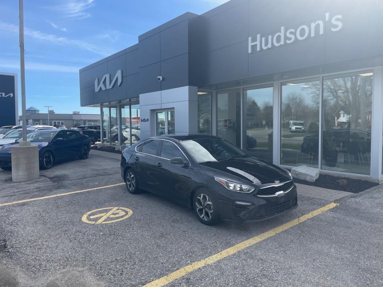 2021 Kia Forte EX IVT Photo