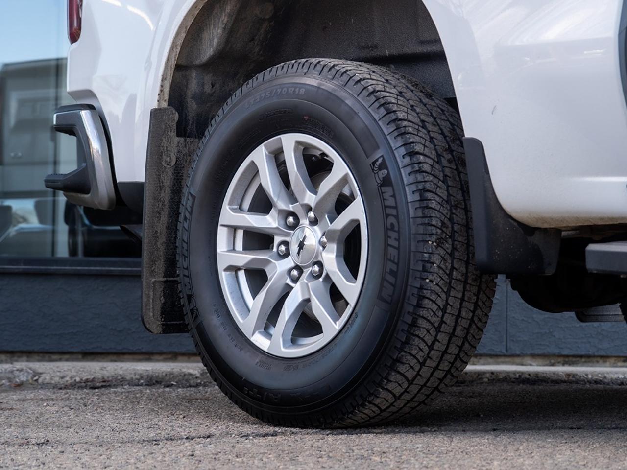 2021 Chevrolet Silverado 1500 LT Photo3