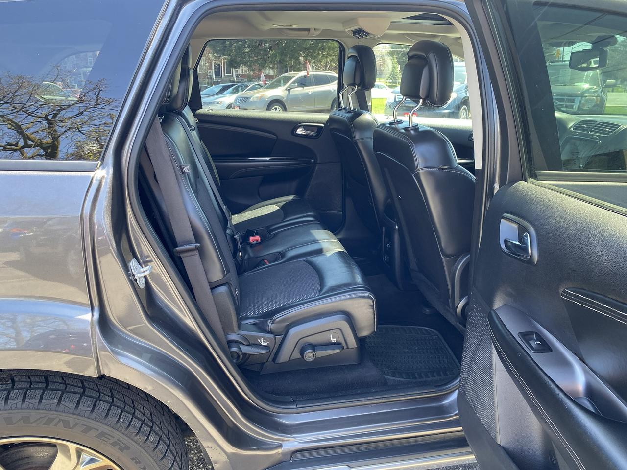 2015 Dodge Journey Crossroad/7 Passenger/Leather/Sunroof/Bckup Camera Photo