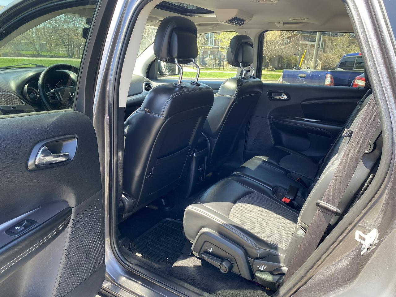 2015 Dodge Journey Crossroad/7 Passenger/Leather/Sunroof/Bckup Camera Photo