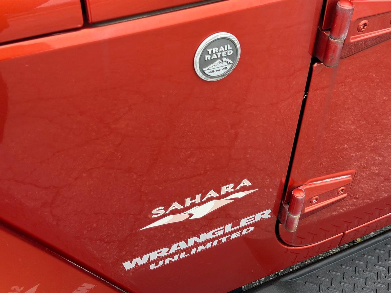 2009 Jeep Wrangler Sahara UNLIMITED **ONE OWNER** Photo