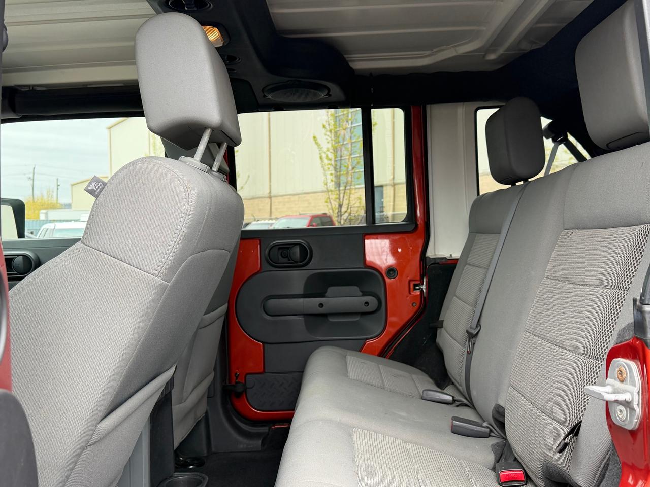 2009 Jeep Wrangler Sahara UNLIMITED **ONE OWNER** Photo
