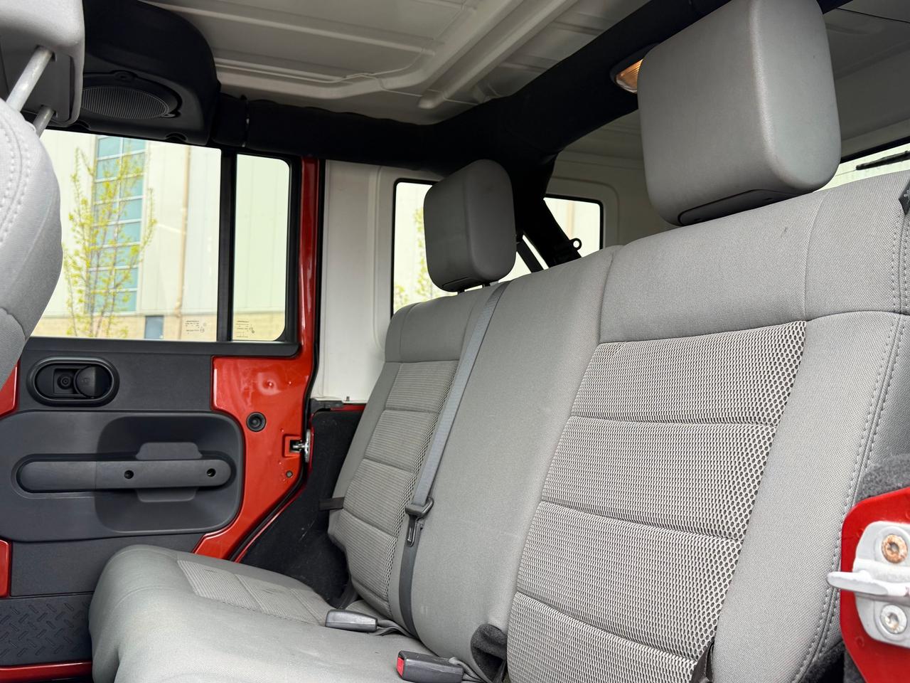 2009 Jeep Wrangler Sahara UNLIMITED **ONE OWNER** Photo