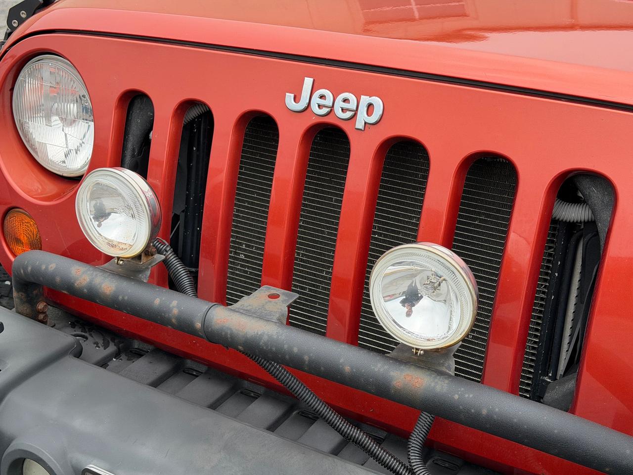 2009 Jeep Wrangler Sahara UNLIMITED **ONE OWNER** Photo