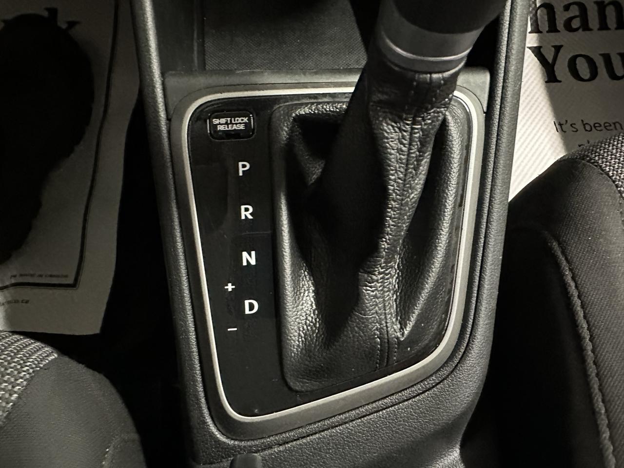 2019 Hyundai Accent Preferred Photo41