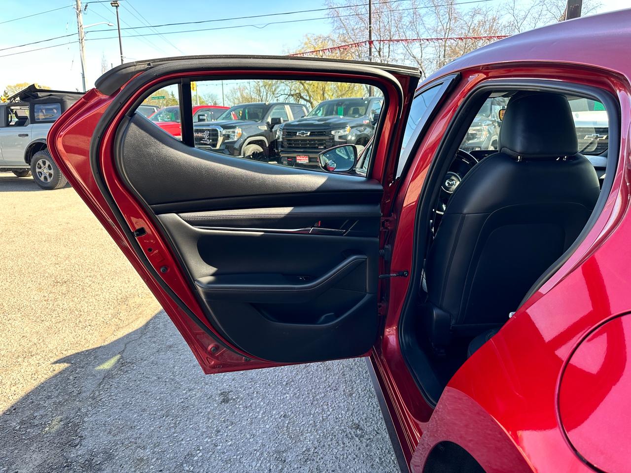 2021 Mazda MAZDA3 GS AWD HTD-Leather Sunroof CarPlay BackupCam Alloy Photo