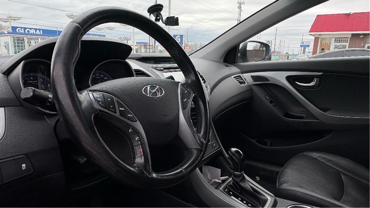2016 Hyundai Elantra Limited Photo